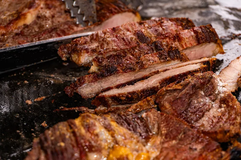 Churrasco com Toque Tropical: Molhos, Marinadas e Ideias com Manga que Roubam a Cena no Fim de Semana